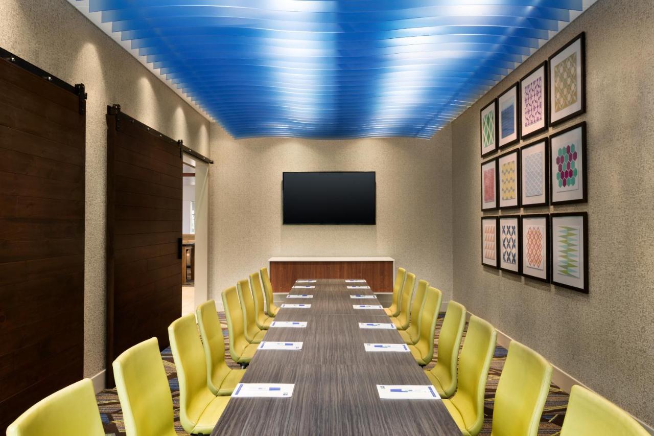 Express & - By Ihg Hotel